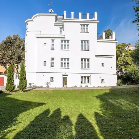 Apartments Villa Whitehouse Ostrava Exterior photo